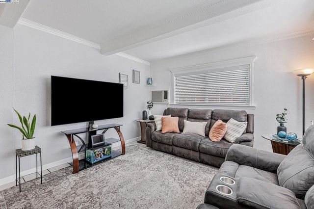 22857 Fuller Ave, Hayward, CA 94541