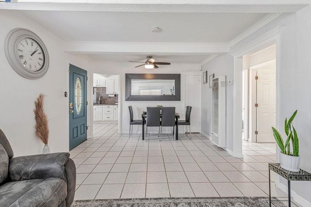 22857 Fuller Ave, Hayward, CA 94541