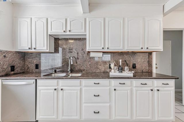 22857 Fuller Ave, Hayward, CA 94541