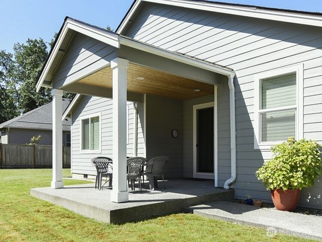 12825 Lakeholme Road SW, Lakewood, WA 98498