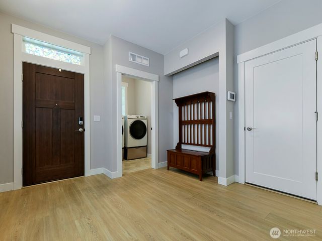 12825 Lakeholme Road SW, Lakewood, WA 98498