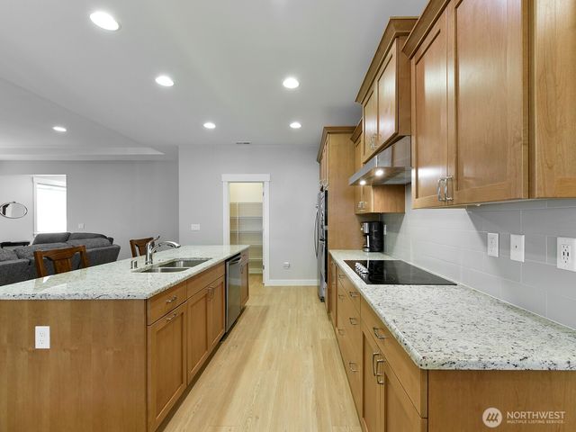 12825 Lakeholme Road SW, Lakewood, WA 98498
