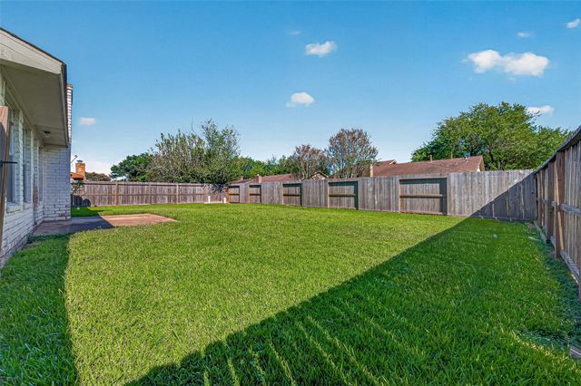 9850 Sagebud Lane, Houston, TX 77089