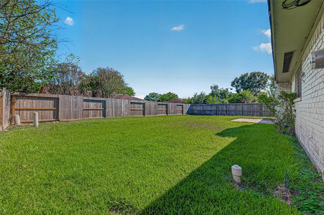 9850 Sagebud Lane, Houston, TX 77089