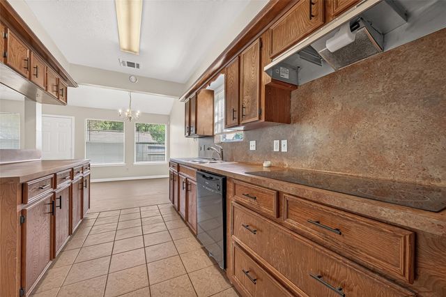 9850 Sagebud Lane, Houston, TX 77089