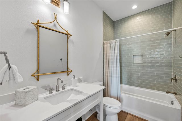 219 Escape St, Port Aransas, TX 78373