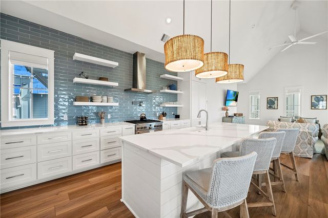 219 Escape St, Port Aransas, TX 78373