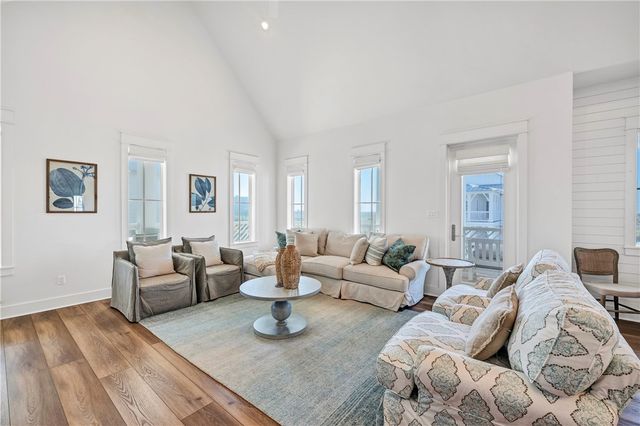 219 Escape St, Port Aransas, TX 78373