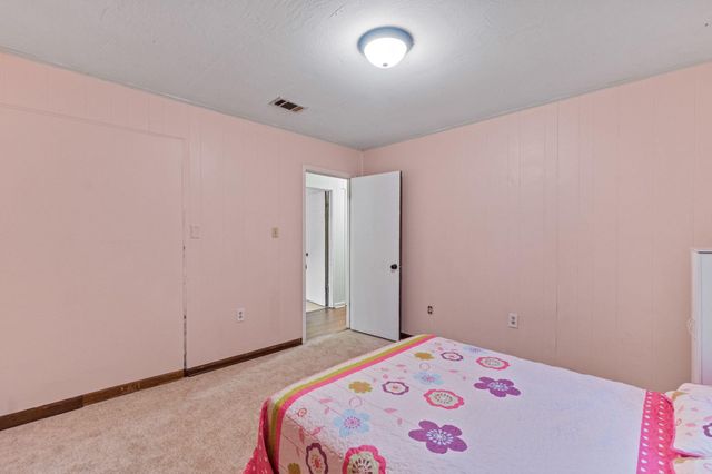 311 Glenhaven Cir., Hattiesburg, MS 39401