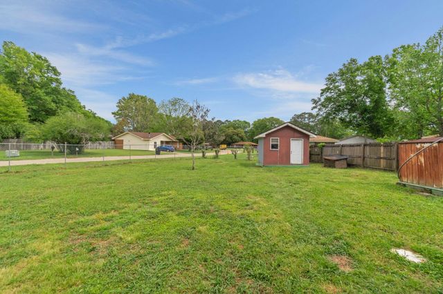 311 Glenhaven Cir., Hattiesburg, MS 39401