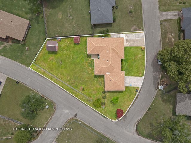 311 Glenhaven Cir., Hattiesburg, MS 39401