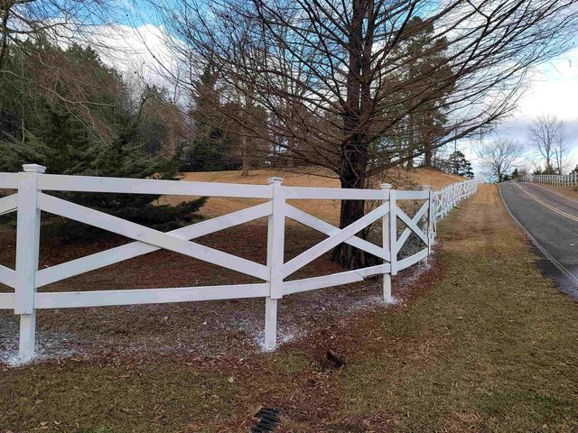 3540 DAMON RD, Michie, TN 38357