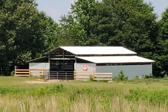 3540 DAMON RD, Michie, TN 38357