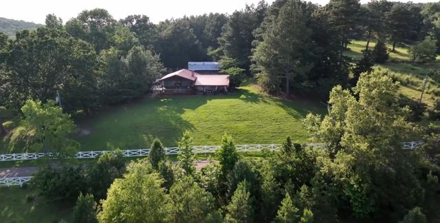 3540 DAMON RD, Michie, TN 38357
