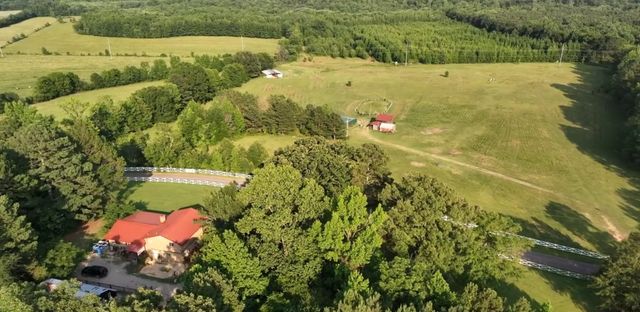 3540 DAMON RD, Michie, TN 38357