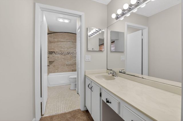 2911 SW 21st Terrace 272b, Delray Beach, FL 33445