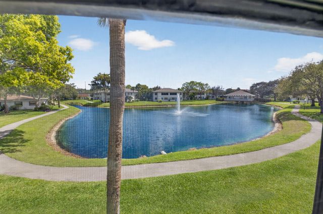 2911 SW 21st Terrace 272b, Delray Beach, FL 33445