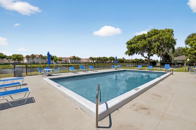 2911 SW 21st Terrace 272b, Delray Beach, FL 33445