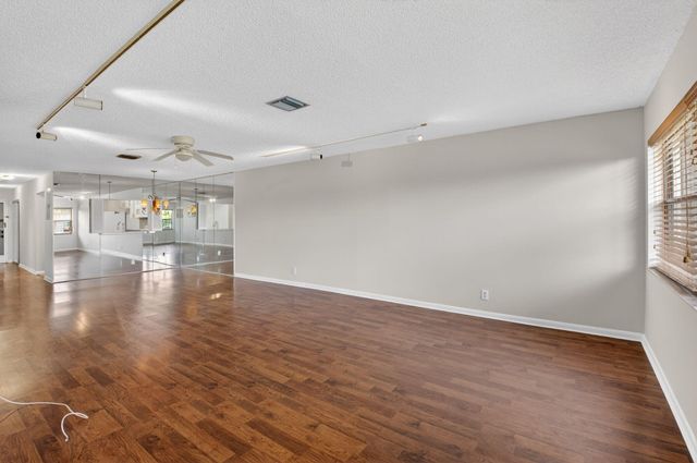 2911 SW 21st Terrace 272b, Delray Beach, FL 33445