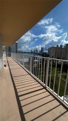 290 174 1519, Sunny Isles Beach, FL 33160