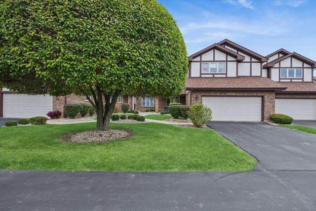 8909 Silverdale Drive 5C, Orland Park, IL 60462