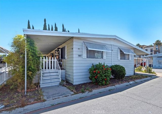 300 N Rampart 107, Orange, CA 92868