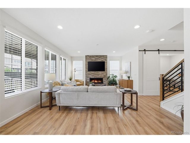 8952 Bellsong Cir, Littleton, CO 80125