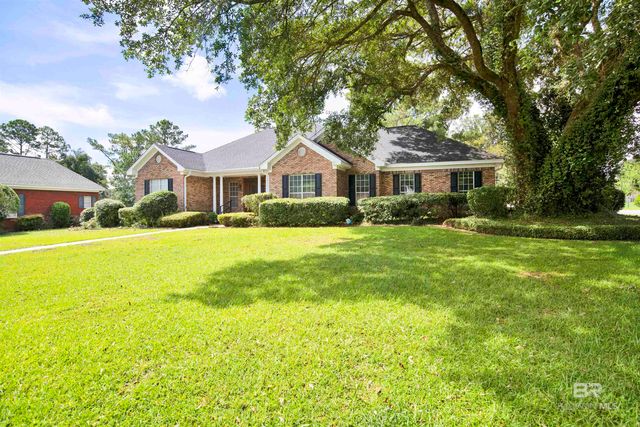 302 Lake Ridge Drive, Fairhope, AL 36532