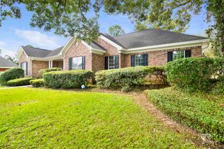 302 Lake Ridge Drive, Fairhope, AL 36532
