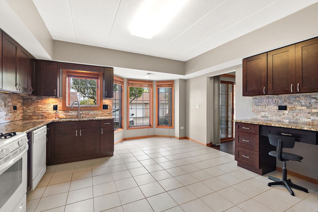7747 Bristol Park Drive 1SE, Tinley Park, IL 60477 — photo 5