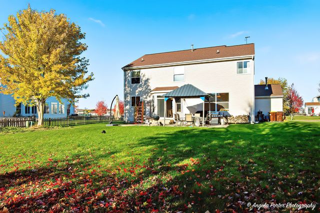 2441 Haydn Street, Woodstock, IL 60098