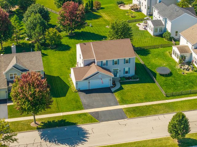 2441 Haydn Street, Woodstock, IL 60098