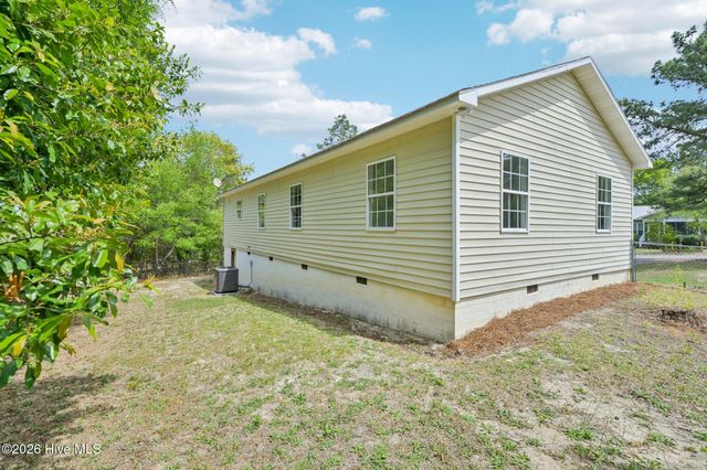 160 Tray Street, Southern Pines, NC 28387