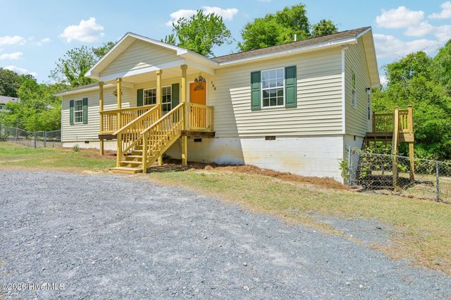 160 Tray Street, Southern Pines, NC 28387