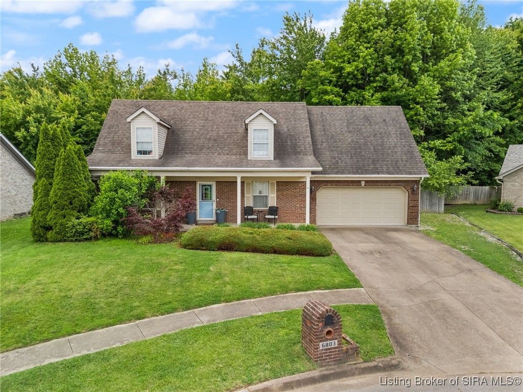 6803 Twin Springs Drive, Sellersburg, IN 47172