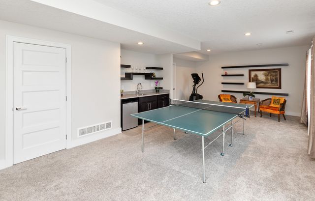 1416 NW Pine View Circle, Ankeny, IA 50023