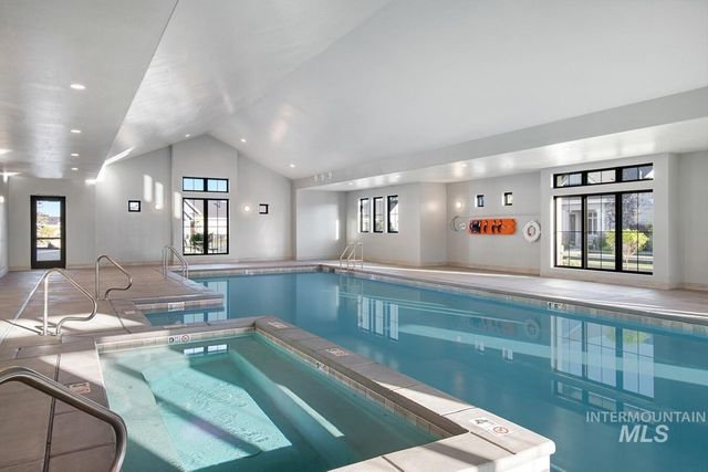 6230 N Bolsena Ln, Meridian, ID 83646