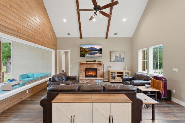 4530 Honea Egypt Road, Montgomery, TX 77316