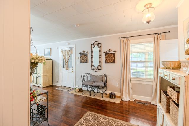 104 Ben Lomond Dr, Mcminnville, TN 37110