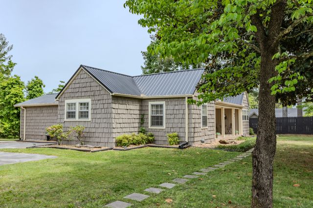 104 Ben Lomond Dr, Mcminnville, TN 37110