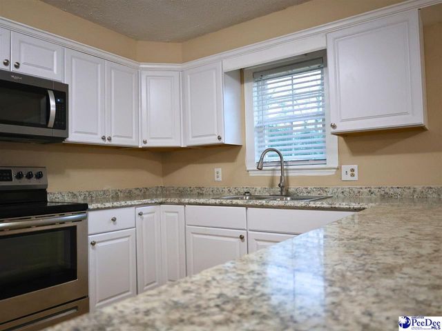 804 Pitty Pat Dr., Florence, SC 29501