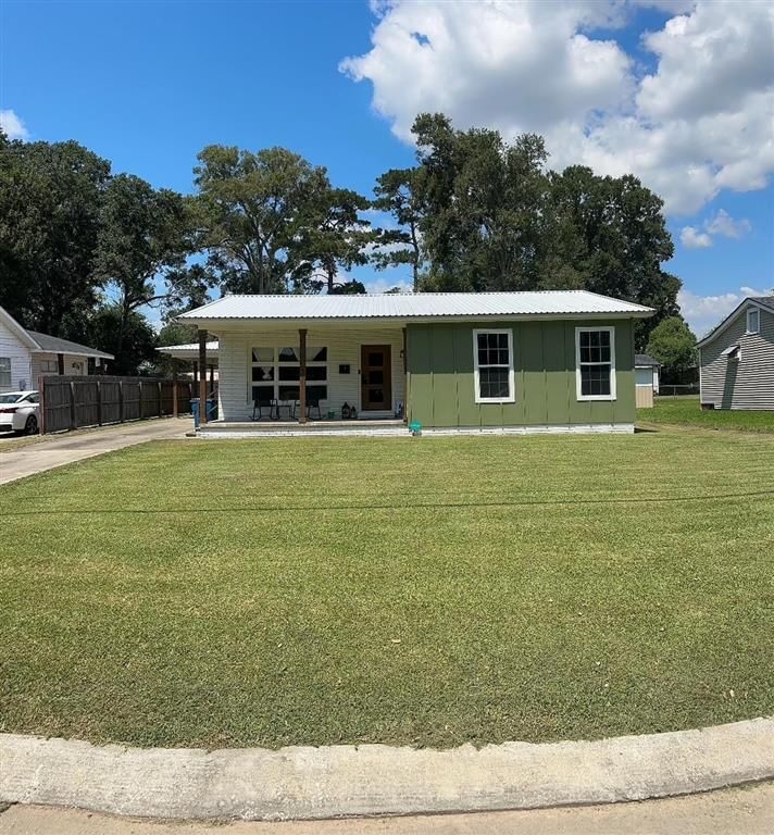 622 May Street, Jennings, LA 70546