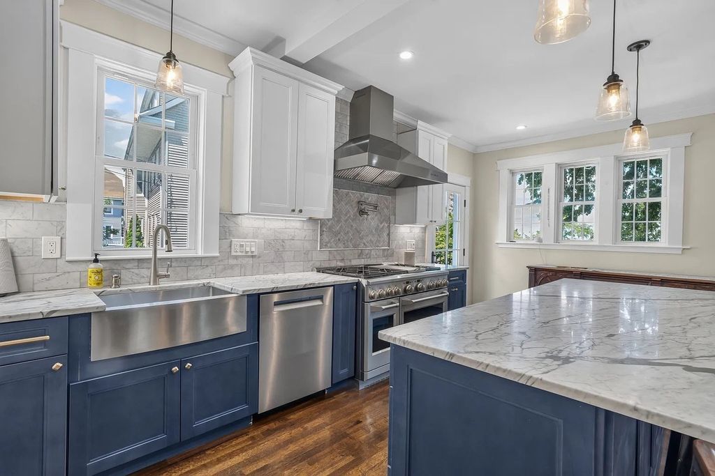 9 S Munroe Terr 9, Boston, MA 02122