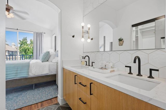 581 Silver Berry Place, Encinitas, CA 92024