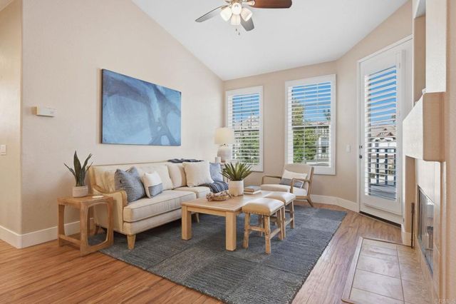 581 Silver Berry Place, Encinitas, CA 92024
