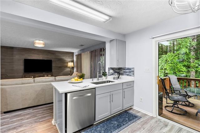 1101 Pine Acre Drive NE, Buford, GA 30518