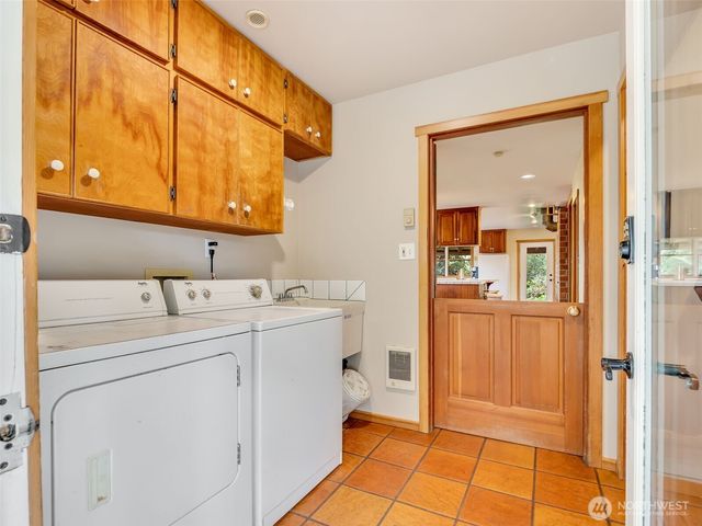 20003 Sandridge Road, Long Beach, WA 98631