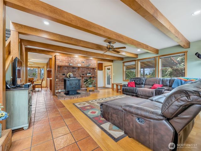 20003 Sandridge Road, Long Beach, WA 98631