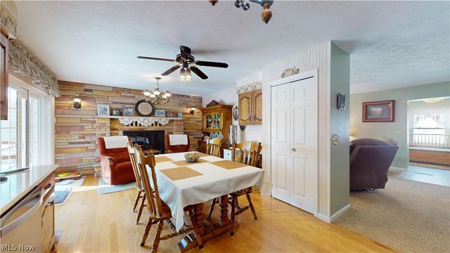 976 Braun Road, Belpre, OH 45714