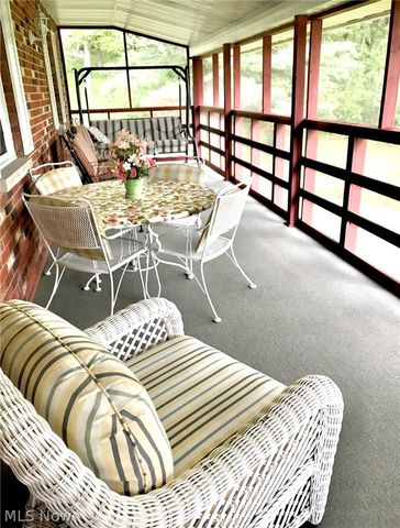 976 Braun Road, Belpre, OH 45714